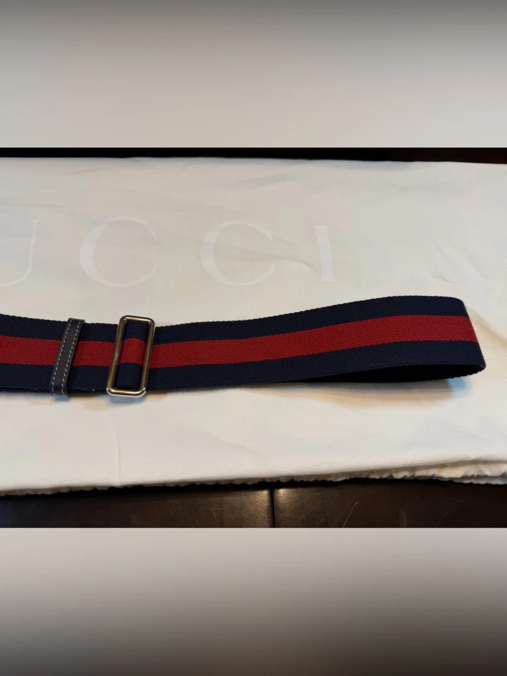 New Authentic Gucci Crest Logo Navy Canvas Duffle Bag Large
